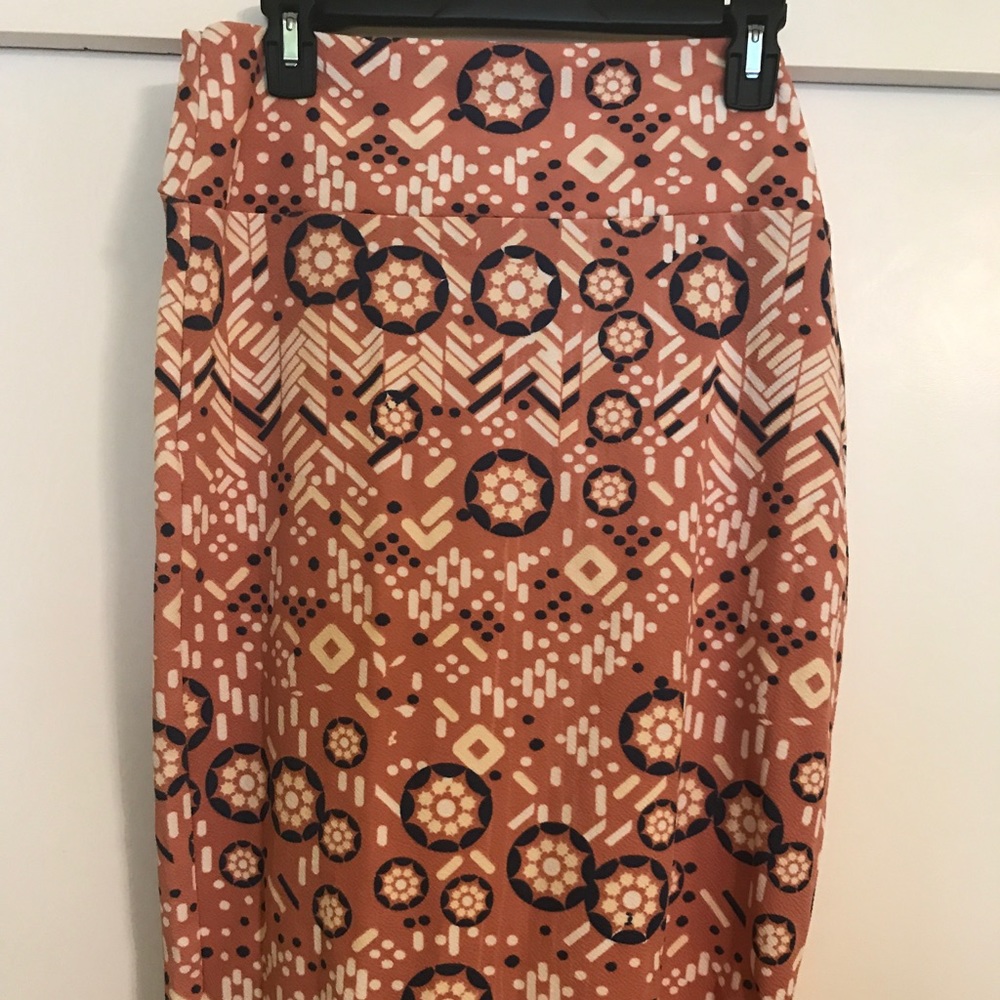 XL Lularoe Cassie skirt